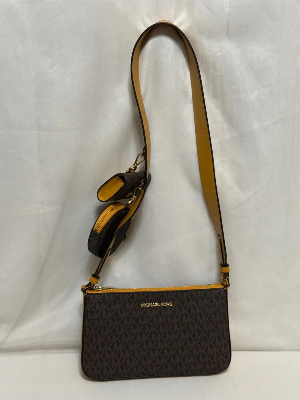Michael Kors Jet Set Travel Small Logo Shoulder Ba